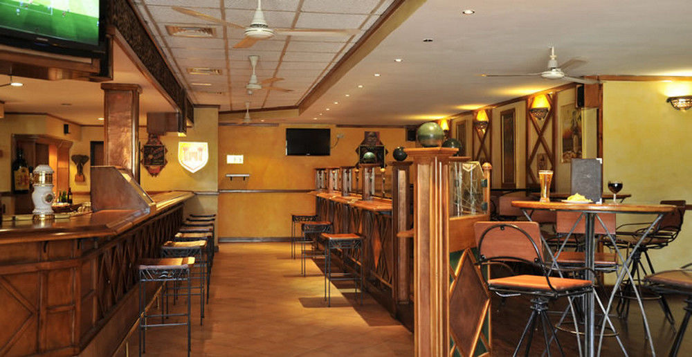 Cresta Oasis Hotel Harare Restaurant photo